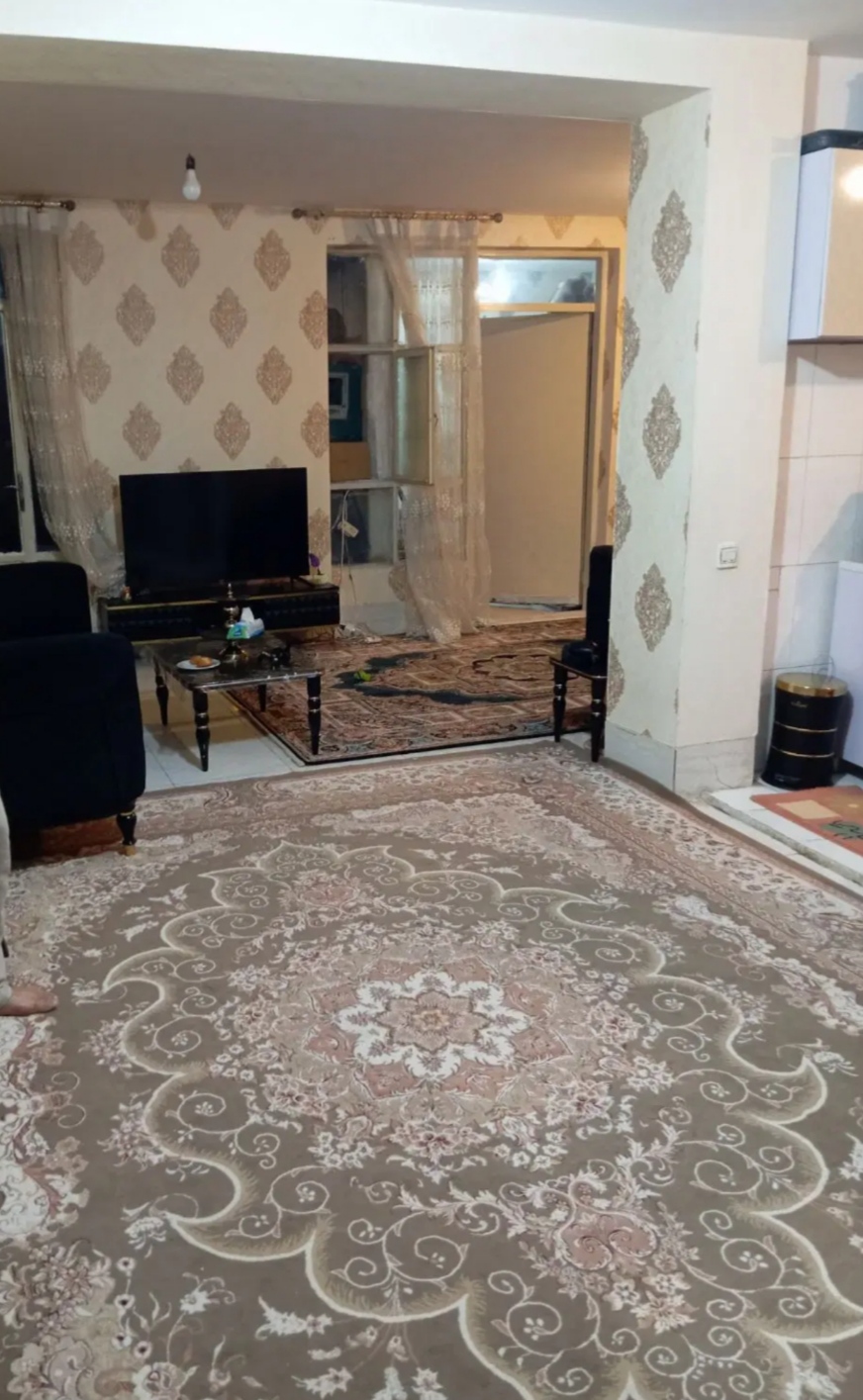 آپارتمان ۸۰ متری طبقه همکف خ امام سراسیاب