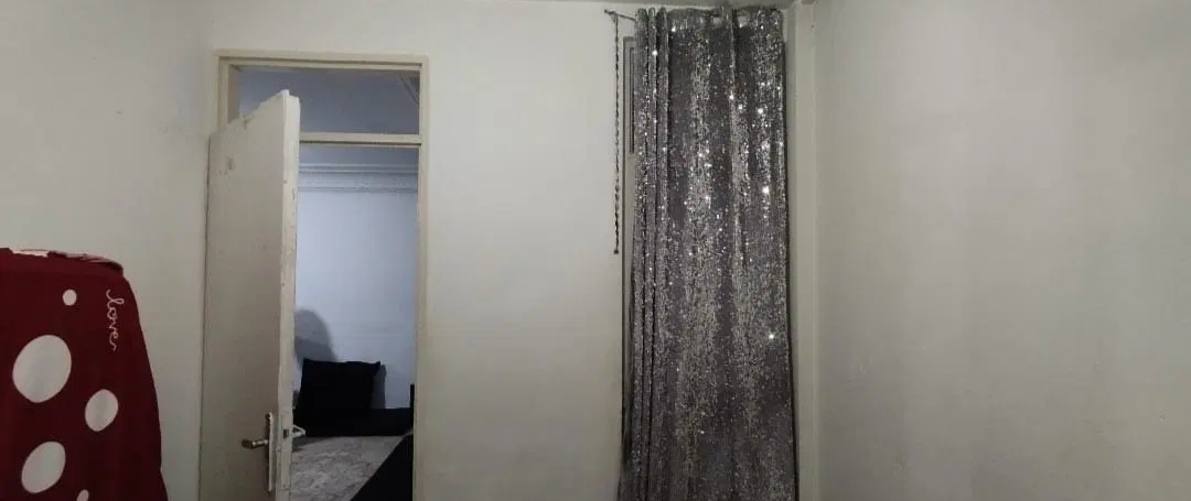 ۷۰ متری طبقه دوم ۲ خواب جاده ملارد اطلس غربی
