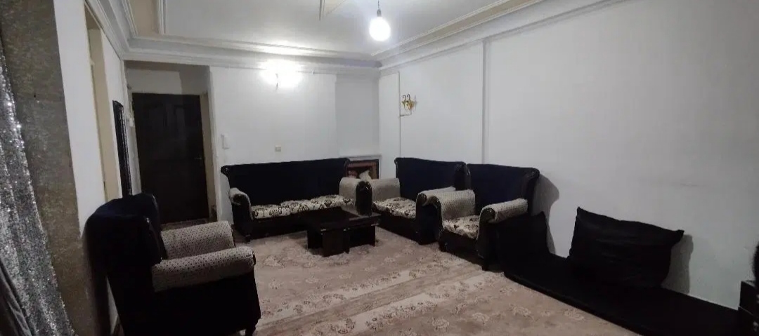 ۷۰ متری طبقه دوم ۲ خواب جاده ملارد اطلس غربی