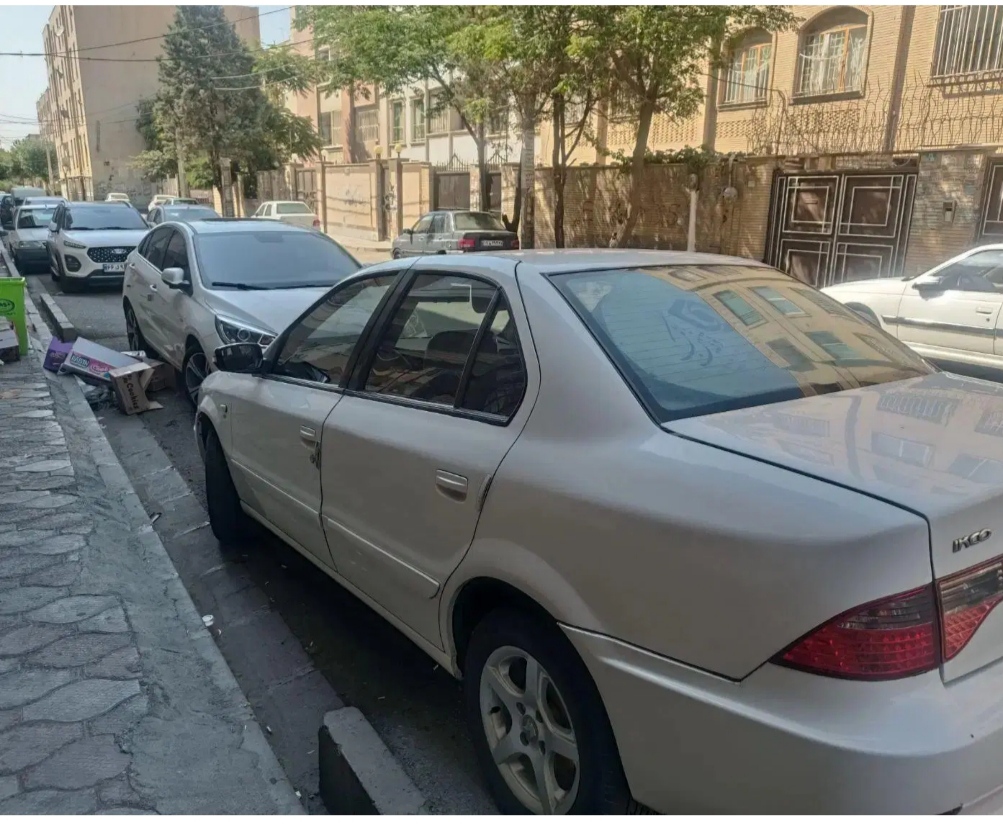 سمند سورن لازرورقی