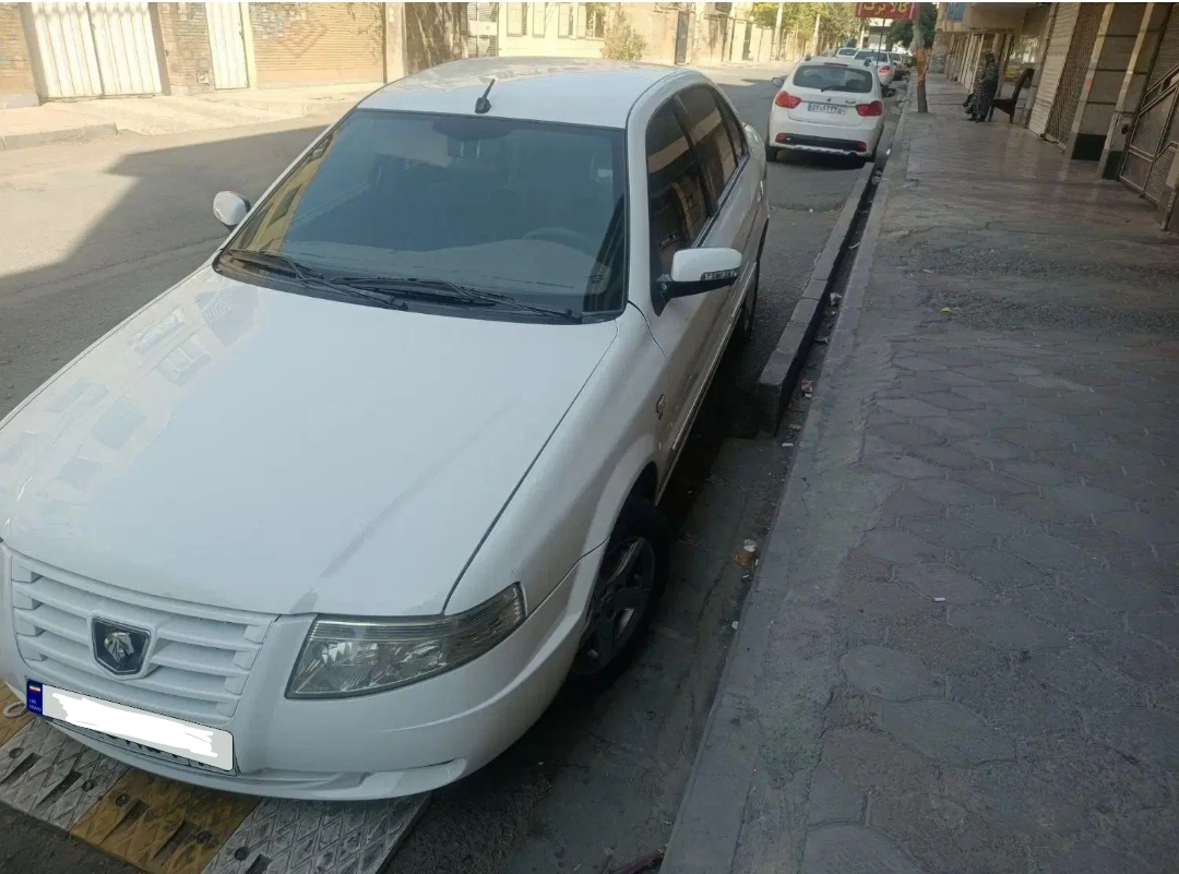 سمند سورن لازرورقی