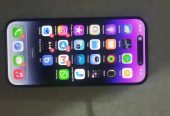 iphone 14 pro))