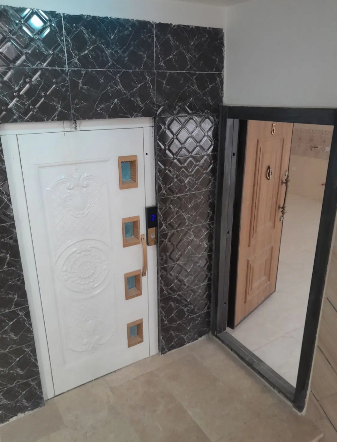 آپارتمان ۱۵۰ متری
