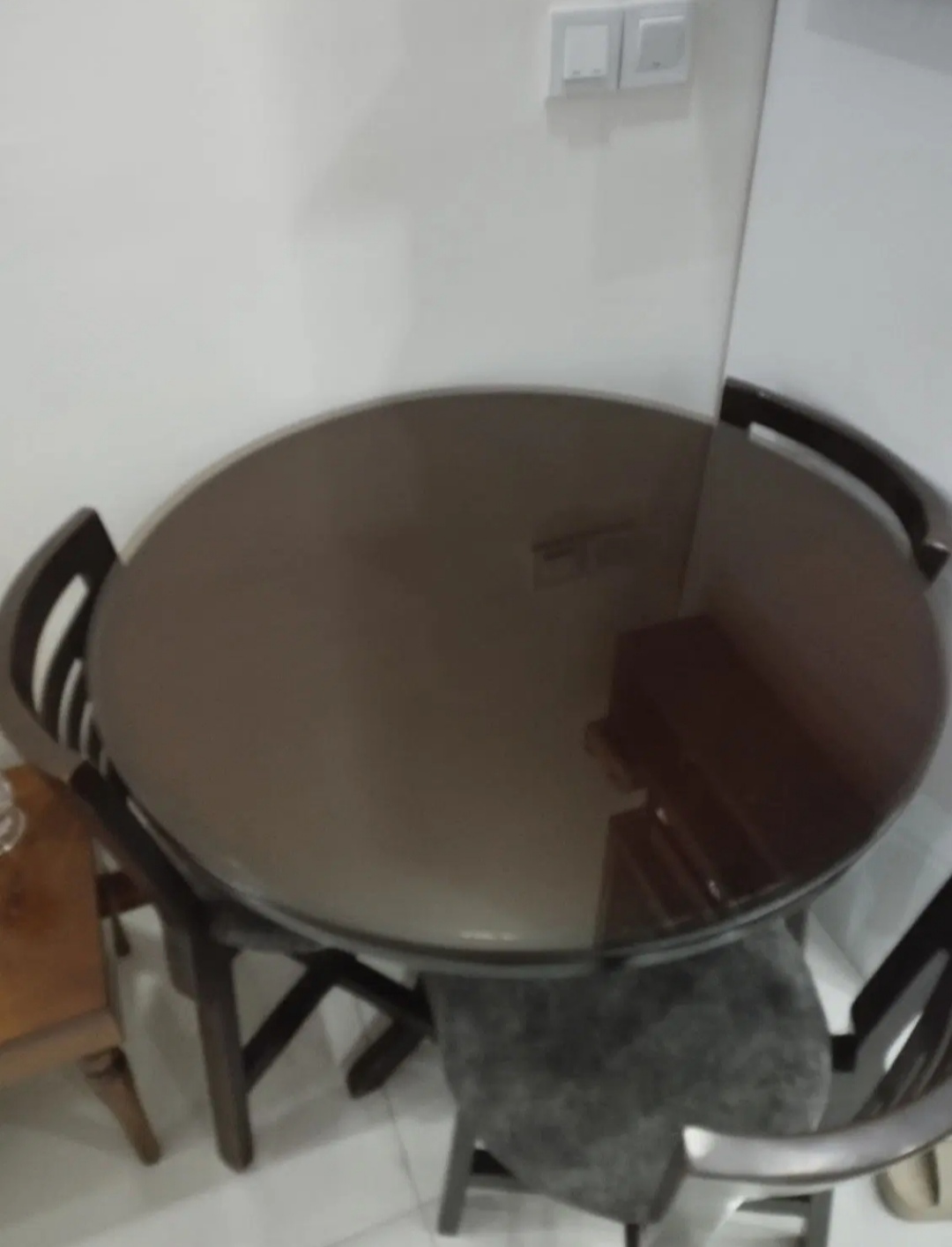 میز صبحانه خوری